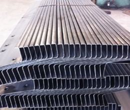 XÀ GỖ CHỮ Z ĐEN